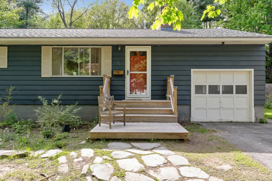 5 Tanglewood Drive, South Burlington, VT 05403 - #2
