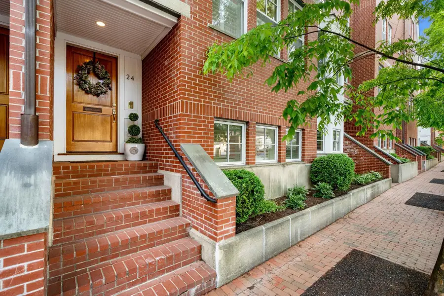 24 Porter Street, Portsmouth, NH 03801 - #2