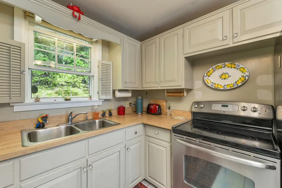 324 Prospect Street, Franklin, NH 03235 - #3