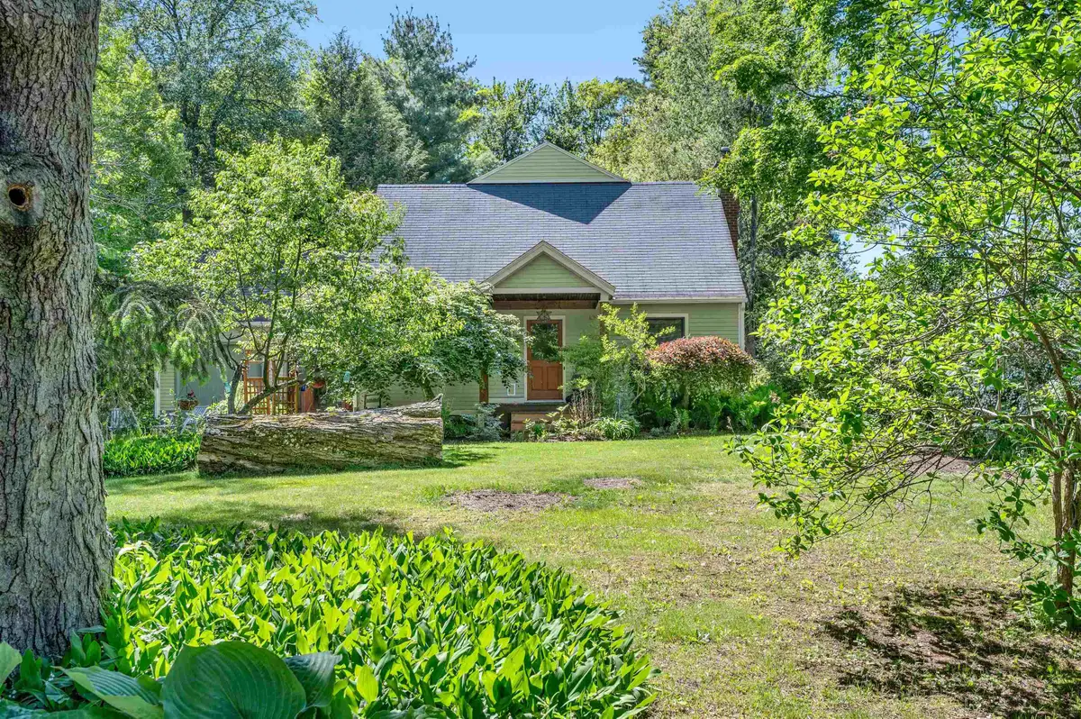 29 Tanglewood Drive, South Burlington, VT 05403 - #1