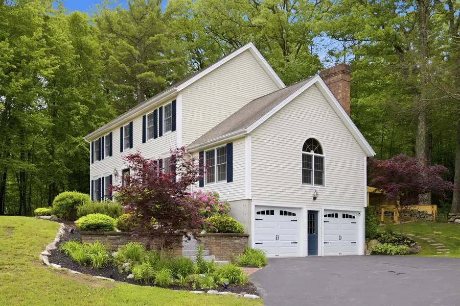 3 Faye Lane, Londonderry, NH 03053 - #2