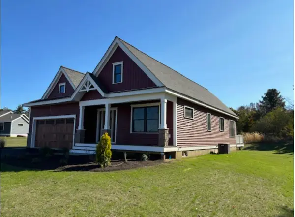 36 Edgewater Drive, Brentwood, NH 03833