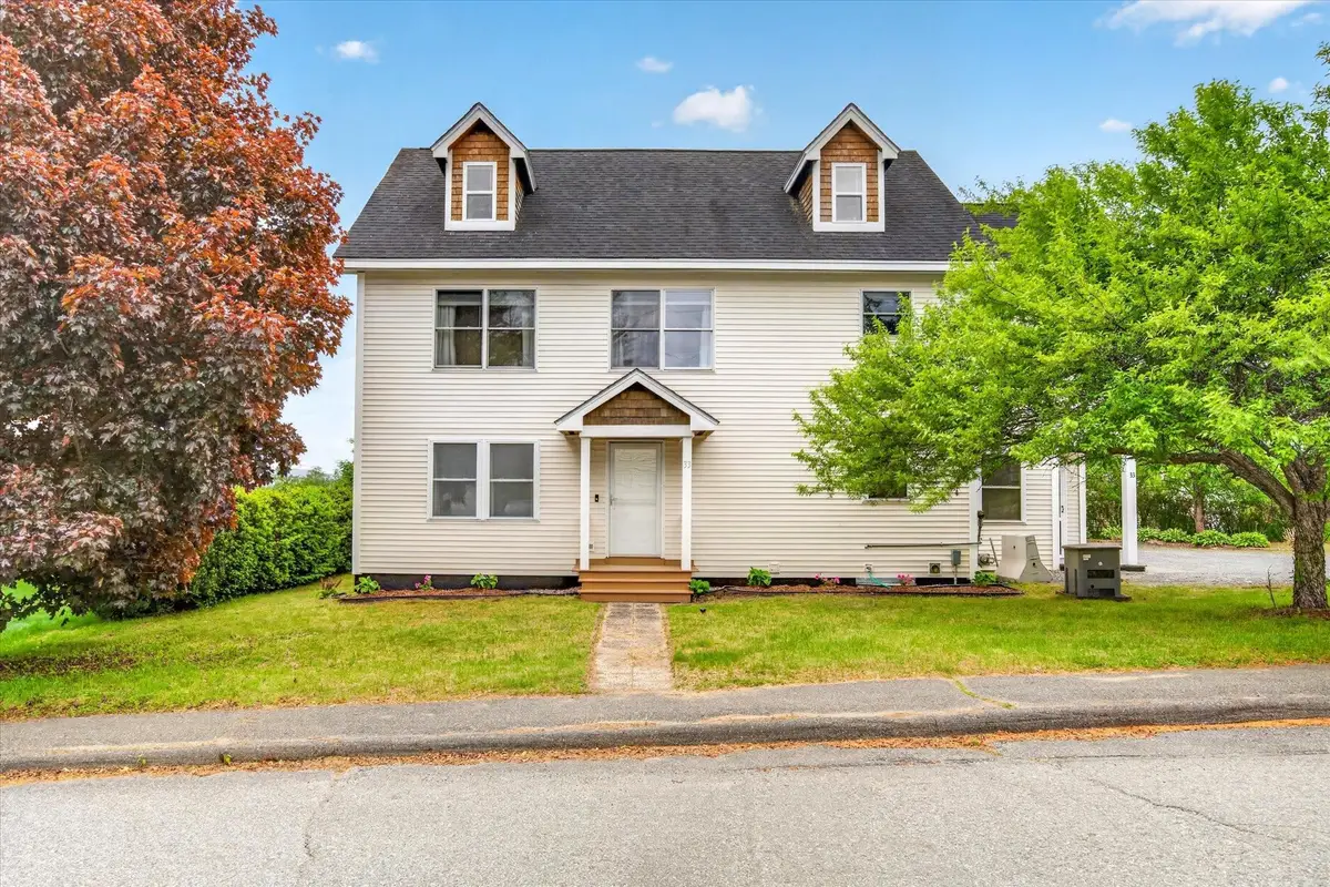 33 Acorn Street, White River Junction, VT 05001 - #1