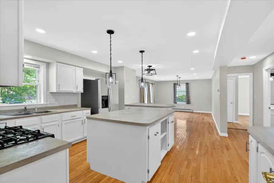 33 Acorn Street, White River Junction, VT 05001 - #2