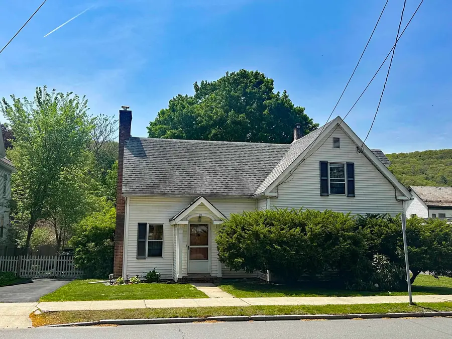 36 Green Street, Rockingham, VT 05101 - #2