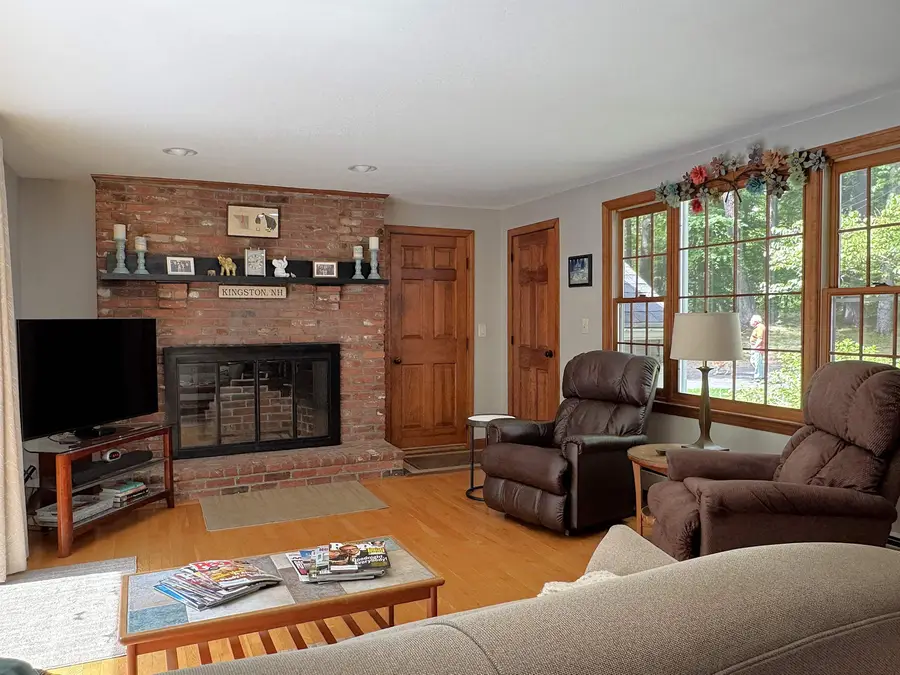 4 Riverwood Road, Kingston, NH 03848 - #3