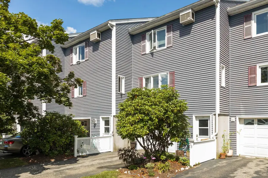 59 Seabury Circle, Hampton, NH 03842 - #2