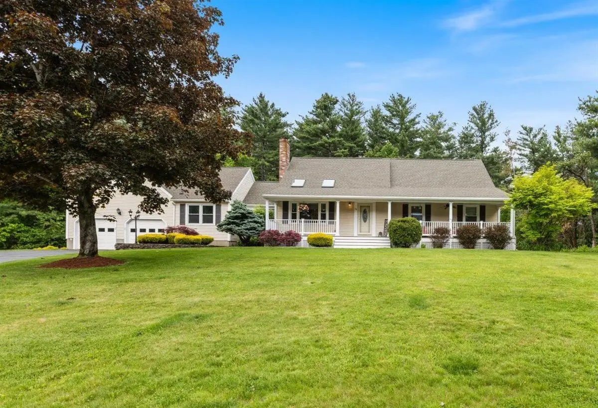 16 Locke Mill Drive, Litchfield, NH 03052 - #1