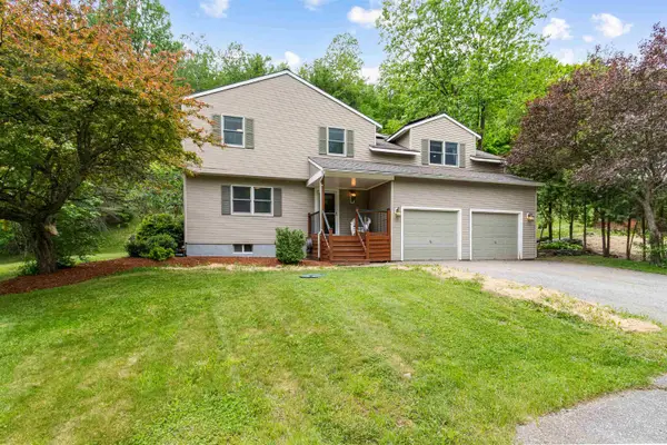 697 East Hill Road, Richmond, VT 05477
