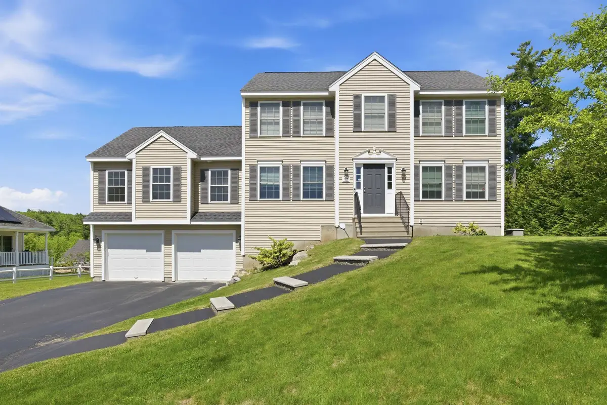317 University Circle, Hooksett, NH 03106 - #1