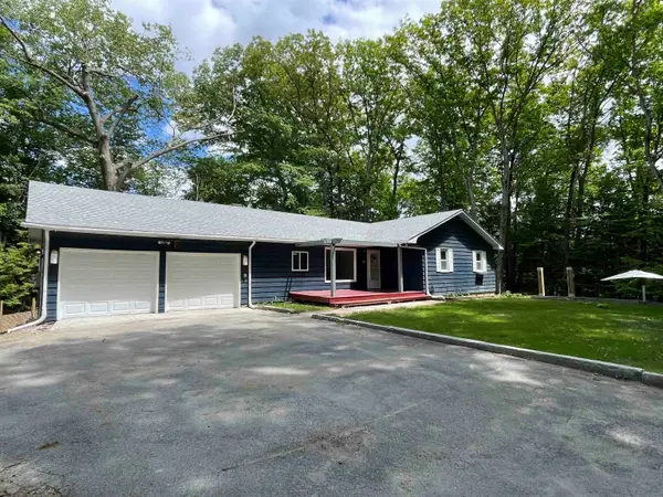 10 Bryan Court, Rockingham, VT 05101