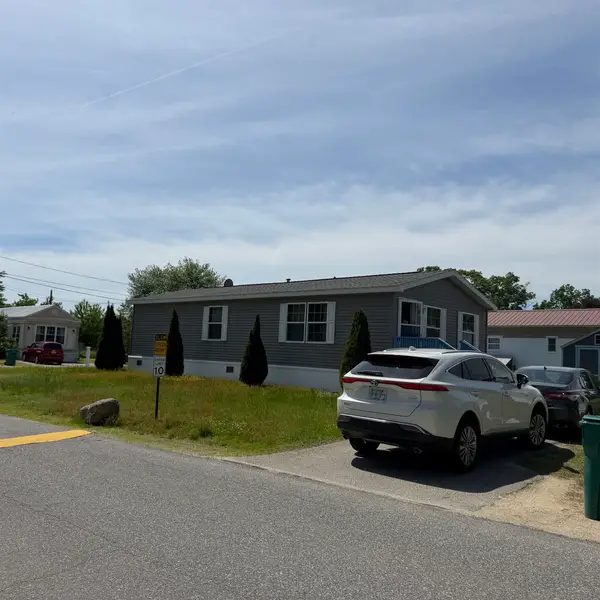 19 Holly Park Lane, Rochester, NH 03867