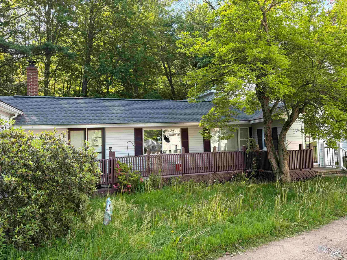 29 Cove Road, East Kingston, NH 03827 - #1
