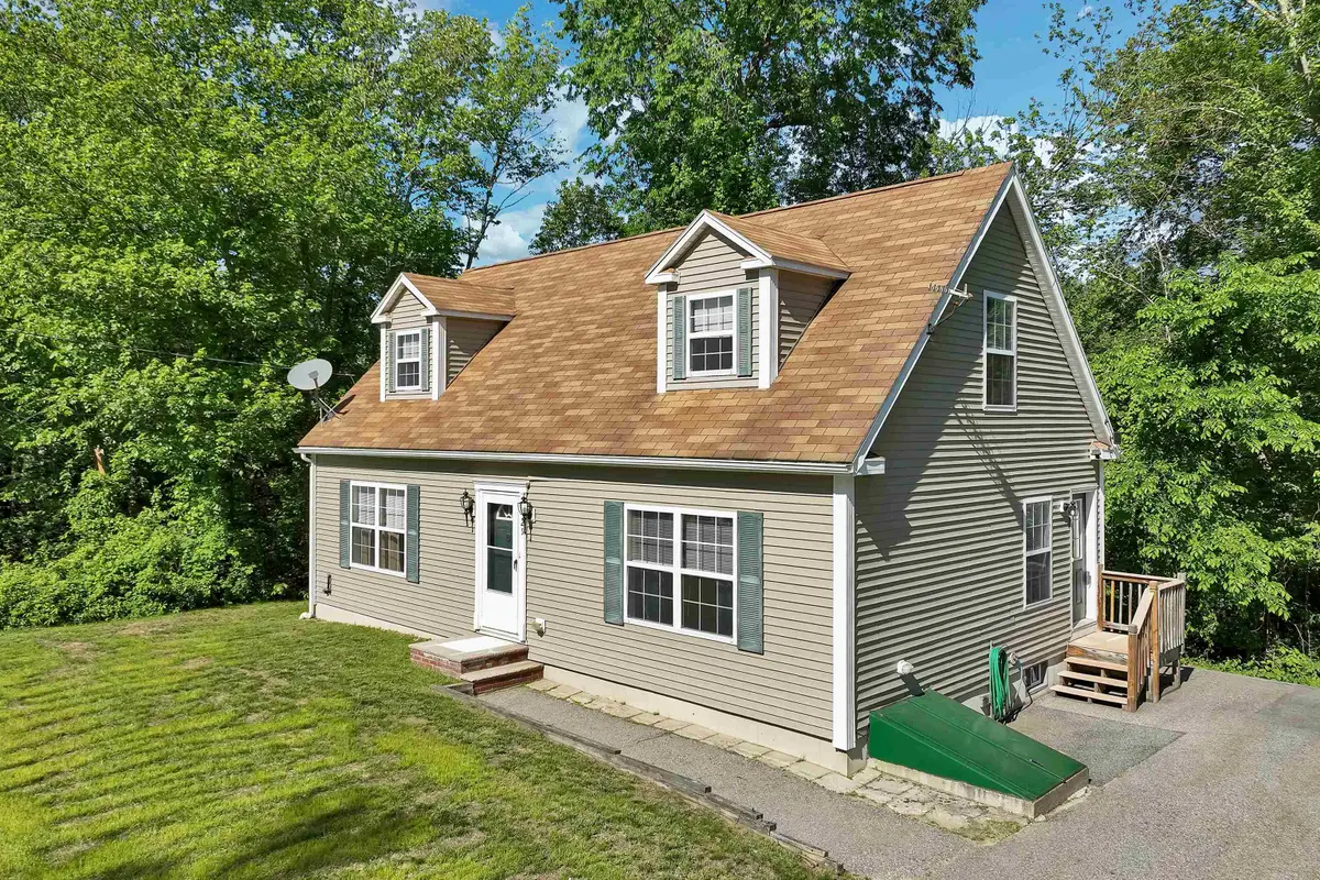 29 Lawrence Road, Salem, NH 03079 - #1