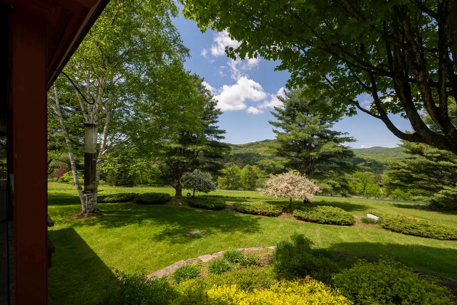 193 Chester Arthur Road, Hartford, VT 05059 - #2