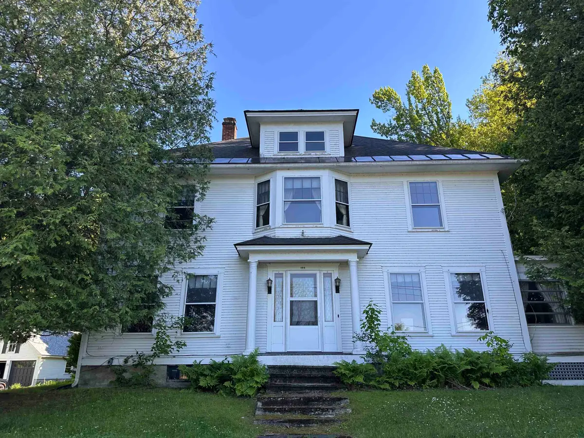102 Bank Street, Lebanon, NH 03766 - #1