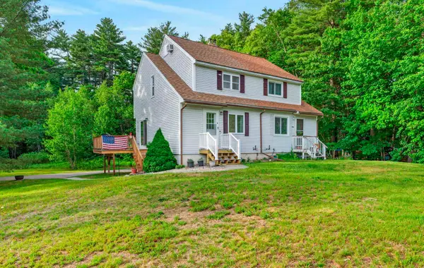24a Fairway Road, Londonderry, NH 03053