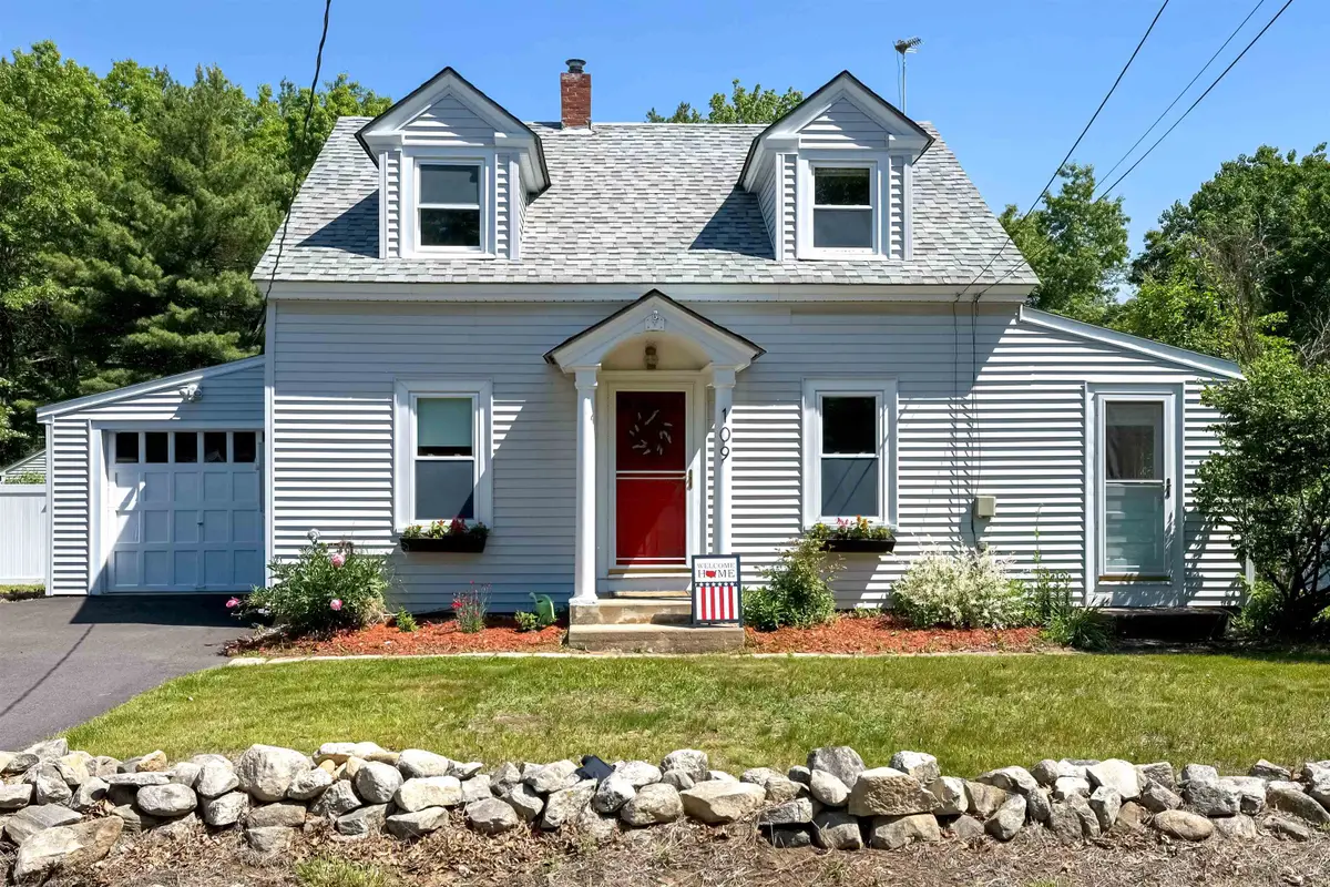 109 Baboosic Lake Road, Merrimack, NH 03054 - #1