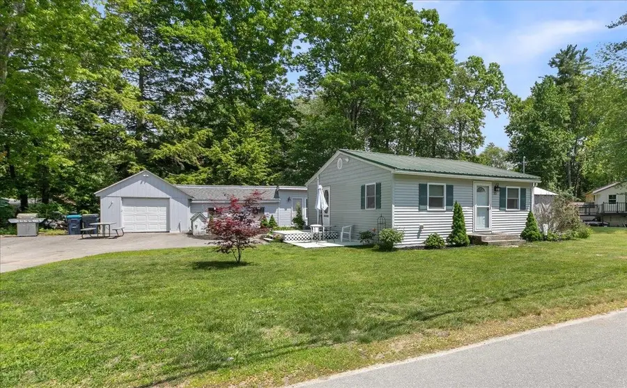 22 Collette's Grove Road, Derry, NH 03038 - #2