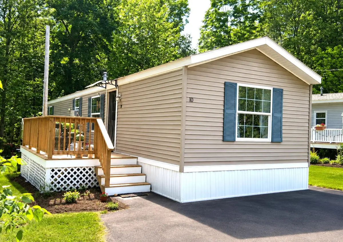 10 Hummingbird Lane, Raymond, NH 03077 - #1