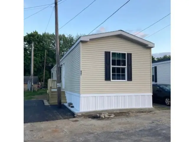 75 South Policy Street #17, Salem, NH 03079 - #1
