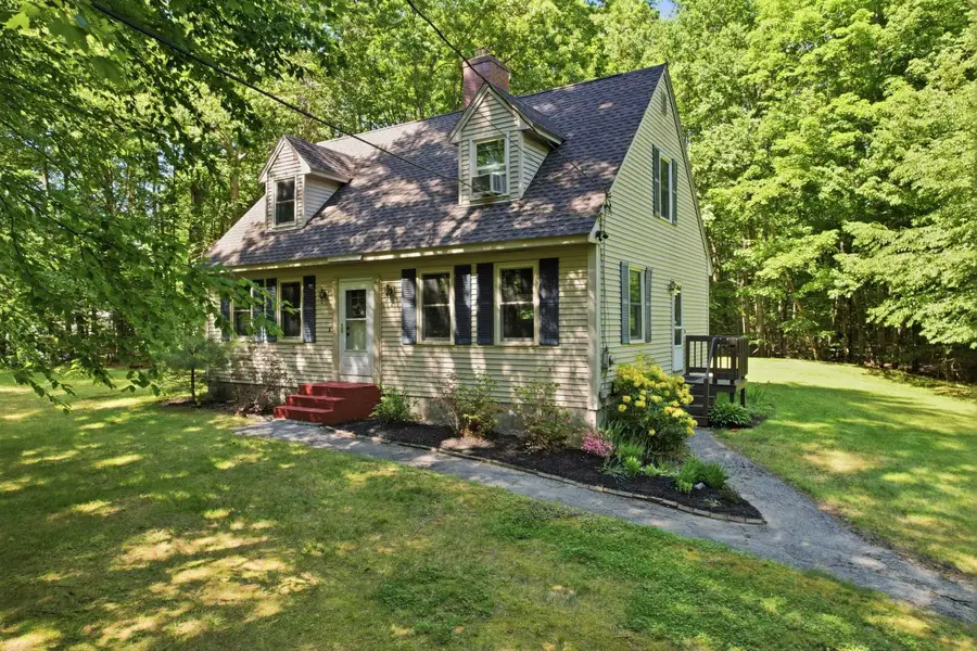 714 Main Street, Danville, NH 03819 - #2