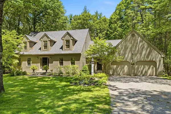 10 Pine Court, Newfields, NH 03856