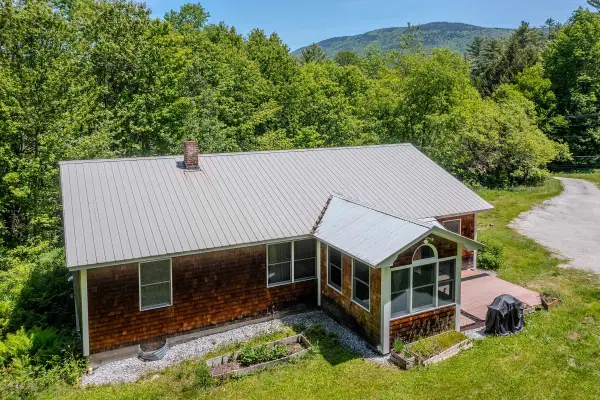 494 West River Road, Londonderry, VT 05155