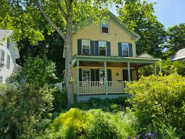 65 Cedar Street, Brattleboro, VT 05301