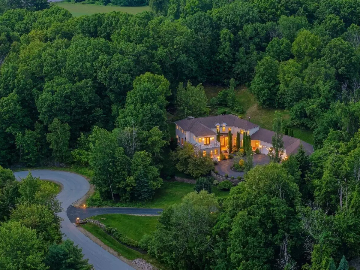 15 Chardonnay Terrace, Bedford, NH 03110 - #1