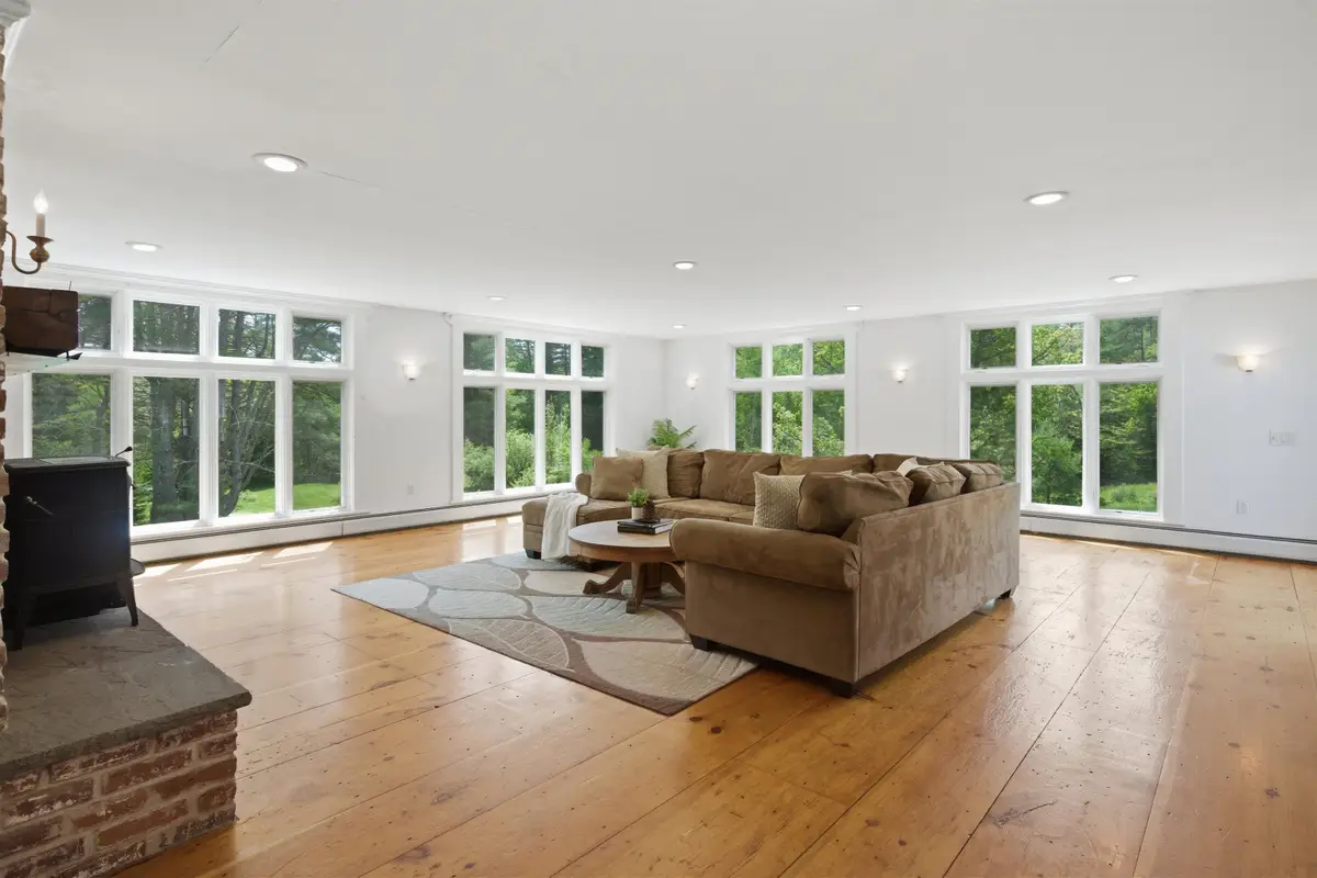 42 Blackberry Lane, Jamaica, VT 05343 - #1