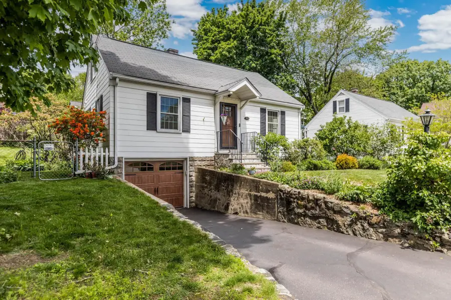 203 Melbourne Street, Portsmouth, NH 03801 - #2