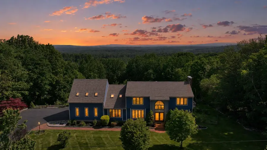 8 Longview Drive, Bow, NH 03304 - #2