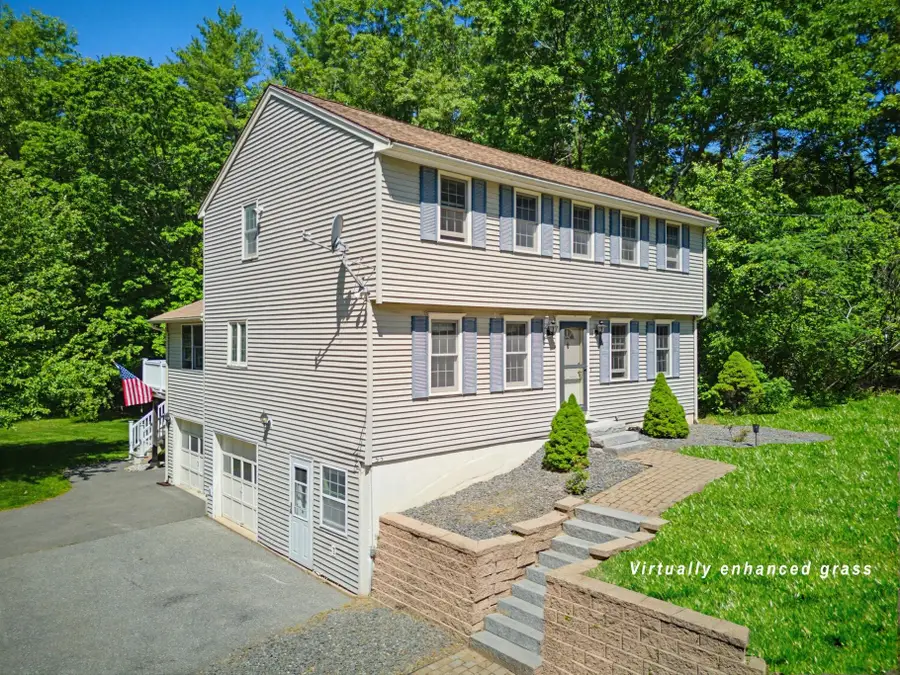 55 Kristin Drive, Derry, NH 03038 - #3