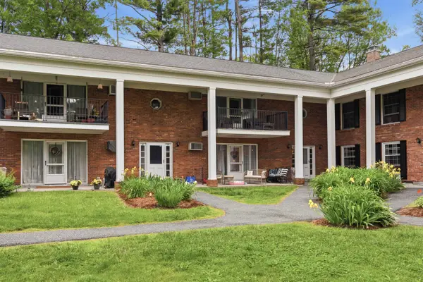 100 Kennedy Drive #39, South Burlington, VT 05403