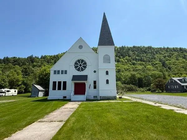 3310 VT Route 346, Pownal, VT 05261