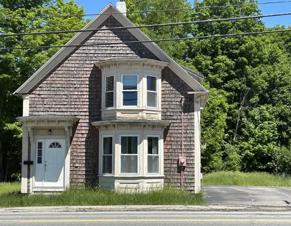 31 Glen Road, Gorham, NH 03581