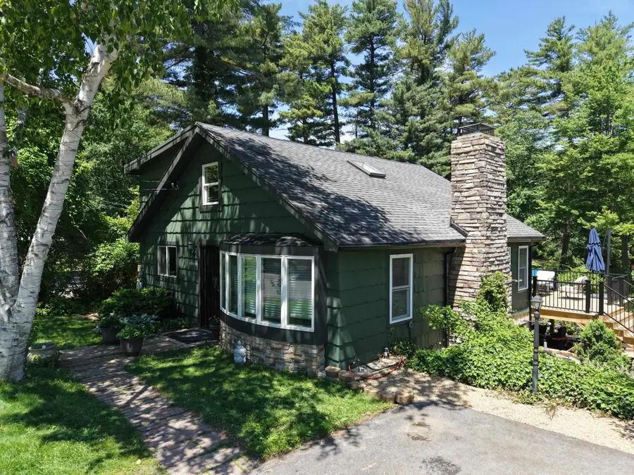 31 Grove Avenue, Salem, NH 03079 - #2