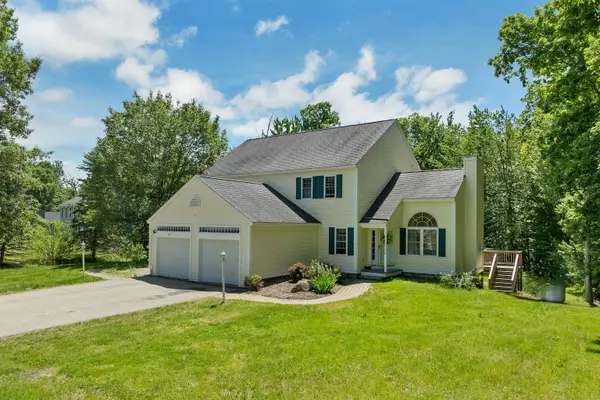 210 Kent Farm Road, Hampstead, NH 03841-2141
