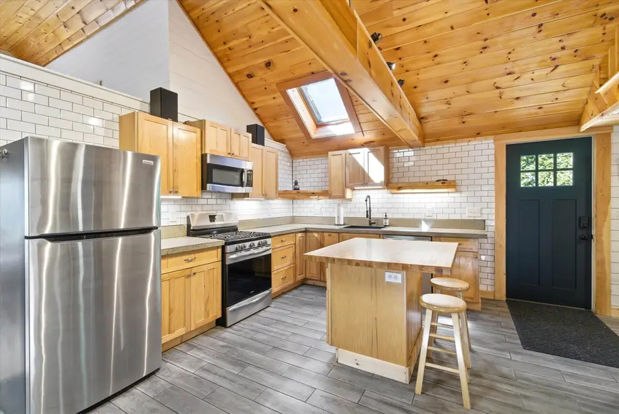 18 Third Street, Windham, NH 03087 - #3