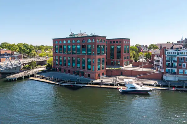 1 Harbour Place #4F, Portsmouth, NH 03801