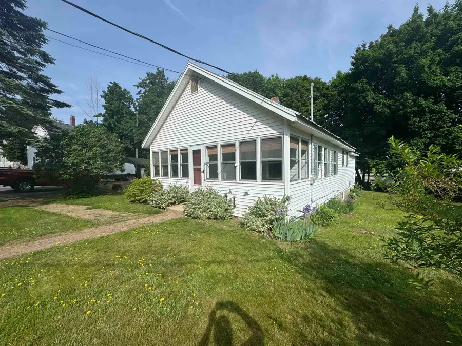 19 Huckins Street, Center Ossipee, NH 03814 - #2