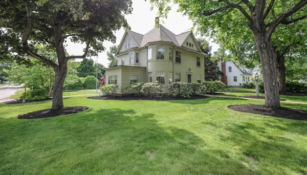 27 Eastman Street, Nashua, NH 03060