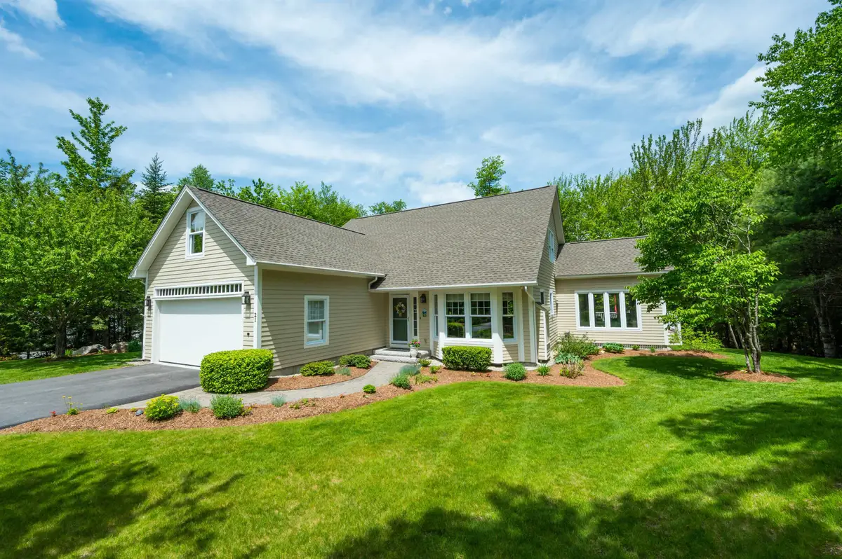 21 Conifer Lane, New London, NH 03257 - #1