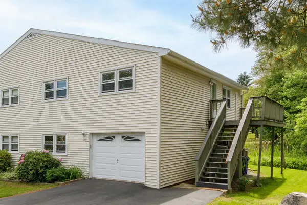 100 Dawson Avenue, Manchester, NH 03104