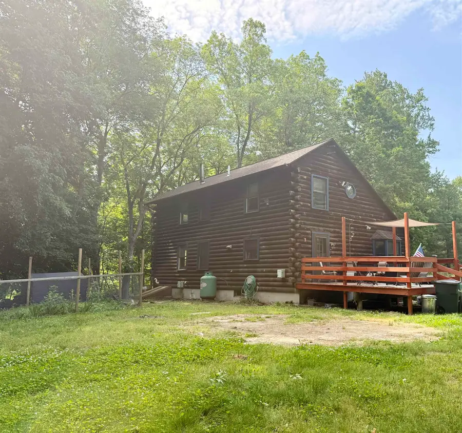 83 main Street, Sandown, NH 03873 - #2