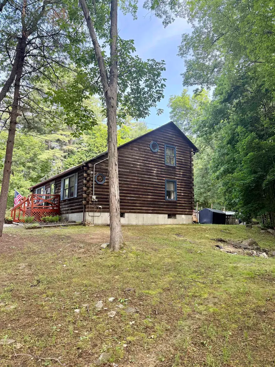 83 main Street, Sandown, NH 03873 - #3