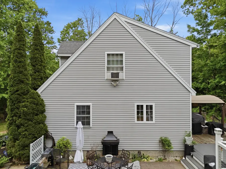 4 Norris Farm Road, Raymond, NH 03077 - #3