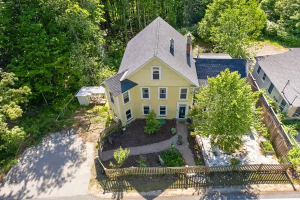 17 Forest Road, Hancock, NH 03449