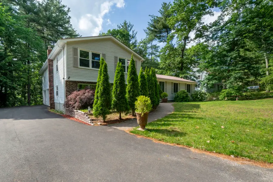 23 Middle Dunstable Road, Nashua, NH 03062 - #2